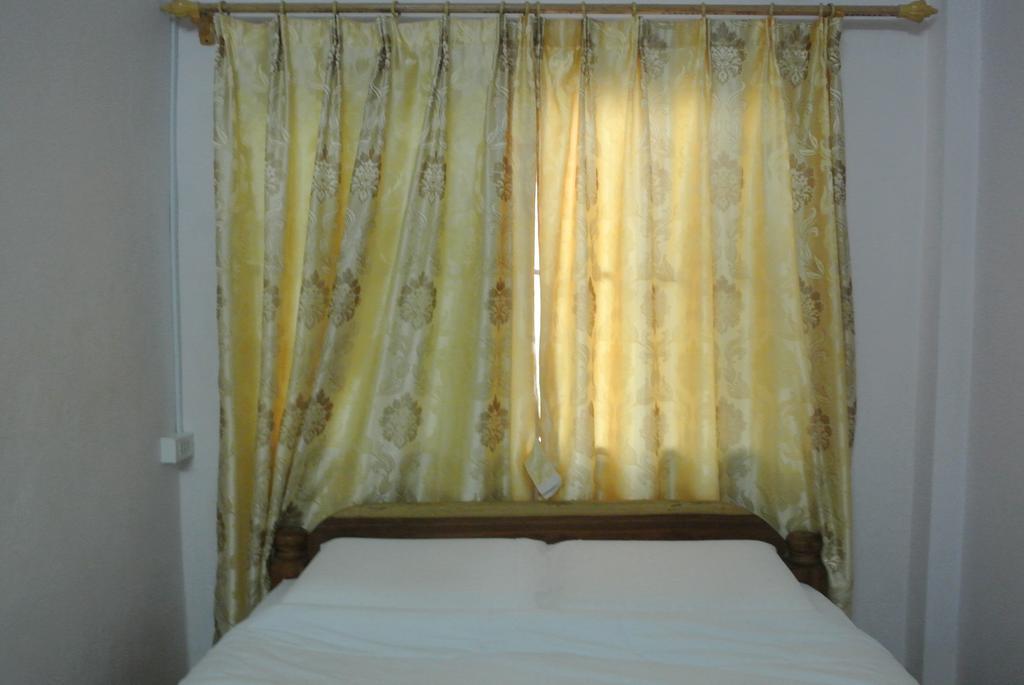 Phonephithak Guesthouse Muang Pakbèng Dış mekan fotoğraf