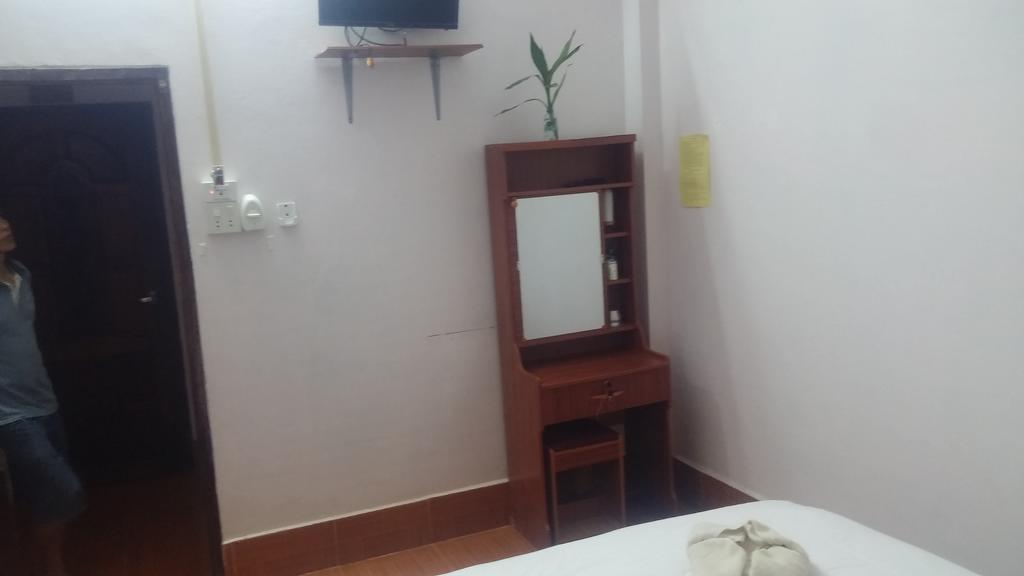 Phonephithak Guesthouse Muang Pakbèng Dış mekan fotoğraf